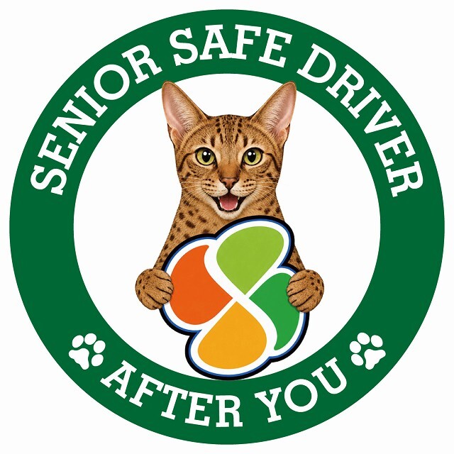 カーサイン 高齢者マーク SENIOR SAFE DRIVER オシキャット ステッカー シール 直径13cm 肉球 日本製 車