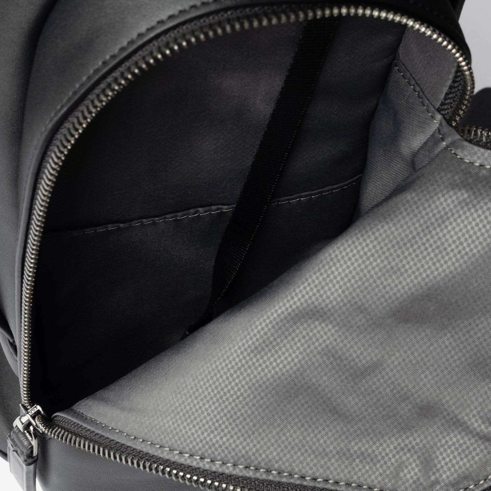 トゥミ TUMI HARRISON ハリソン SMALL GRIFFEN BACKPACK スモール グリフィン フラップ バックパック 06302065DBM 159056 リュックサック メンズ バッグ