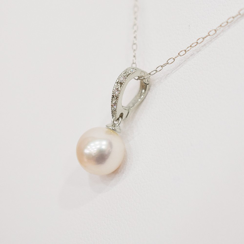 ［pearl581］8mm - 8.5mm ホワイトピンク クリッカー ペンダント ダイヤモンド付 あこや真珠