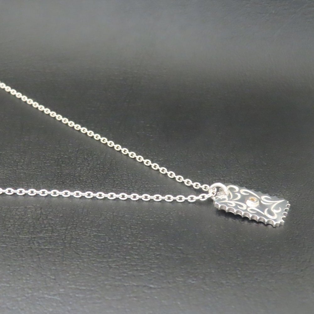 唐草模様ネックレス シルバー925 【刻印無料】 唐草 唐草模様 アラベスク ネックレス ペンダント 選べる 天然石 誕生石 シルバーアクセサリー レディース ユニセックス クリスマス 誕生日 プレゼント ハンドメイド 彫金 ジュエリーボックス Grand Galleria グランドガレリア