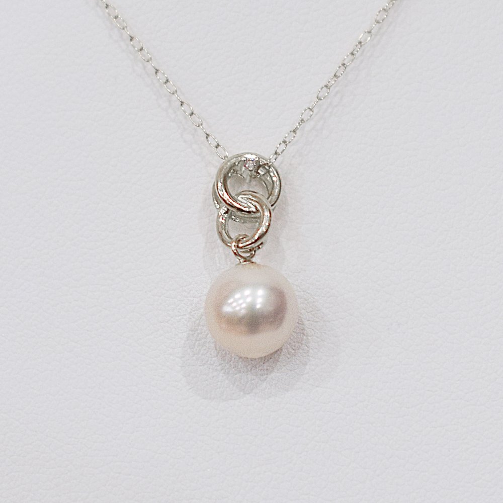 ［pearl588］ 8mm - 8.5mm ホワイトピンク ペンダント ダイヤモンド付 あこや真珠 0.02ct