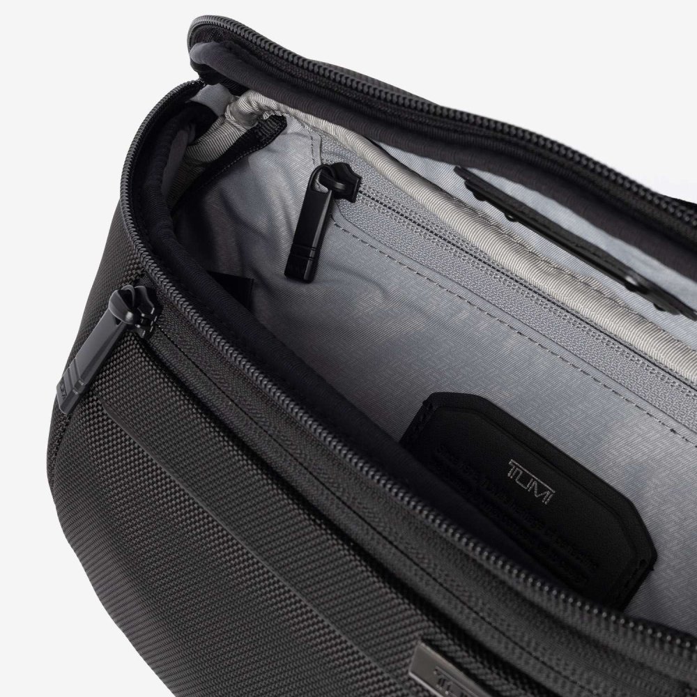 トゥミ TUMI ALPHA アルファ BELT BAG SLING ベルト バッグ スリング 02203720D4 158988 ボディバッグ ショルダーバッグ ウエストバッグ メンズ バッグ
