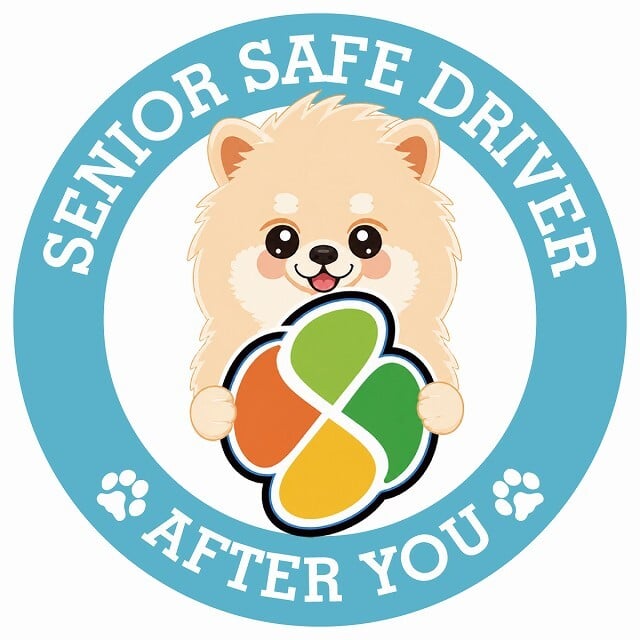 カーサイン 高齢者マーク SENIOR SAFE DRIVER ポメラニアン ステッカー シール 直径13cm 肉球 日本製 車