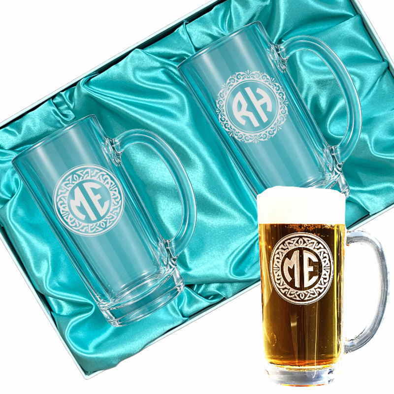 名入れ ビールジョッキ ペア 名前入り プレゼント 食洗器 対応 彫刻 刻印 印字 グラス コップ ビアグラス おしゃれ ビールグラス 父の日 母の日 還暦祝い 退職 誕生日 結婚祝い 昇進 無料 ラッピング ジョッキ 記念品 送別会 敬老の日 実用的 ネーム入れ 男性 女性 バースデー ギフト 435 ml 化粧箱 入り ビアジョッキ セット イニ IN46D