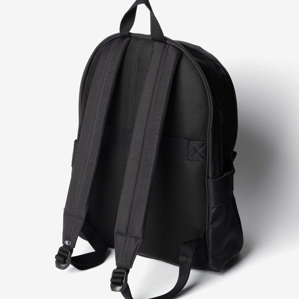 カルバンクライン Calvin Klein BOLD ROUND BACKPACK ボールド ラウンド バックパック LV04D3114G リュックサック メンズ バッグ