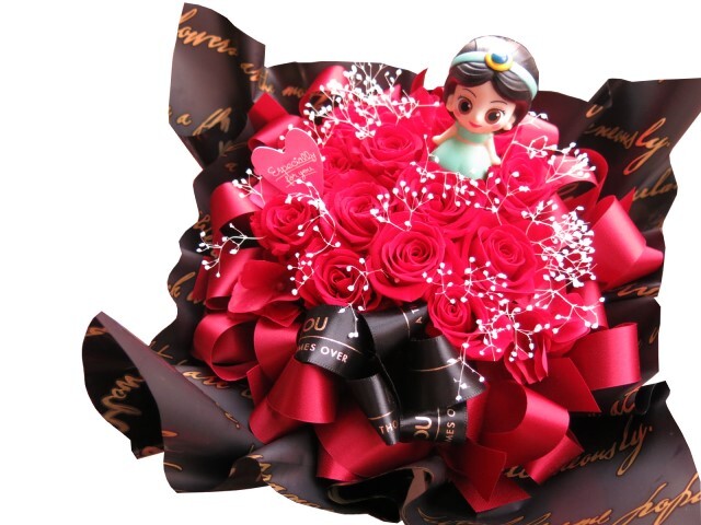 誕生日プレゼント 彼女 恋人 ジャスミン 枯れない赤バラ 12本 かすみ草 花束風ギフト プリザーブドフラワー入り ケース付き 赤バラいっぱい 置いて飾れるアレンジメントタイプ カスミ草