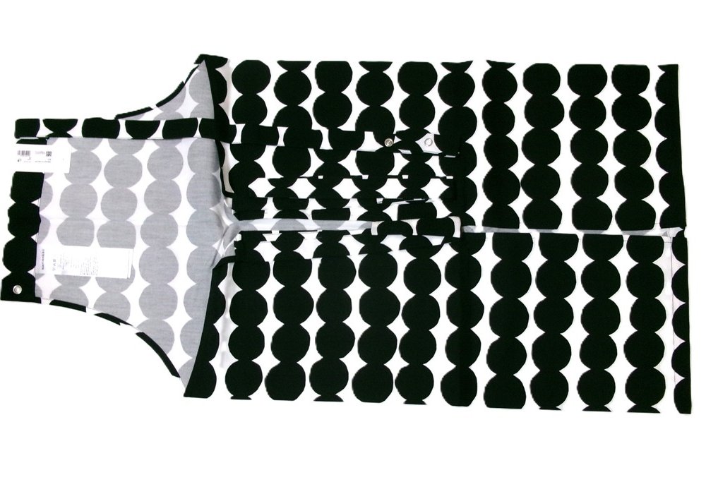 マリメッコmarimekko  エプロン 067316-190 ラシィマット　ブラック/ホワイト【キッチン　エプロン　プレゼント　贈り物　母の日　】【御結婚御祝・内祝・新築御祝・還暦御祝・御礼・寿・ギフト包装可能】