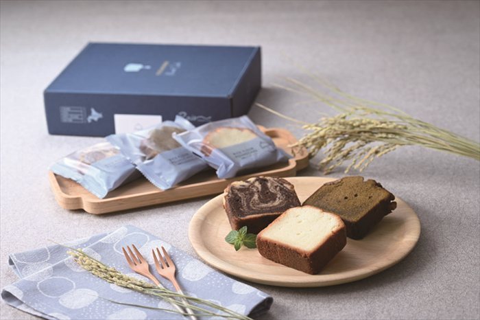 送料無料 北海道産地直送 Rain PREMIUMパウンドケーキ rice flour BOX8  ※ご注文後約7～10日前後での発送となります。沖縄・離島へは別途配送料が発生いたします お取り寄せグルメ スイーツ