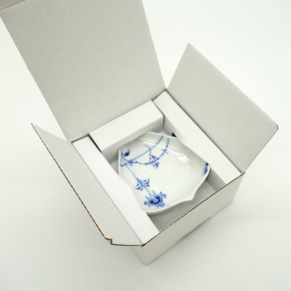 【ロイヤルコペンハーゲン】ブルーパルメッテ ペタルディッシュ 9cm　豆皿【結婚祝】【出産祝】【退職祝】【引越祝】【還暦祝】【記念品】