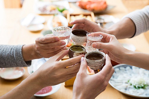 感謝贈り物ボックス 大切な方へ日本酒 2本セット(瑞鷹株式会社 華ばしり 初しぼり新酒(新潟県) 久保田百寿 特別本醸造(新潟県)) 720ml×2本