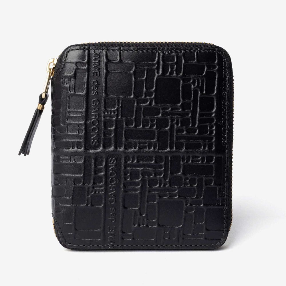 コムデギャルソン COMME DES GARCONS EMBOSSED LOGOTYPE エンボス ロゴタイプ Bifold Wallet 二つ折り財布 SA2100EL ユニセックス 財布