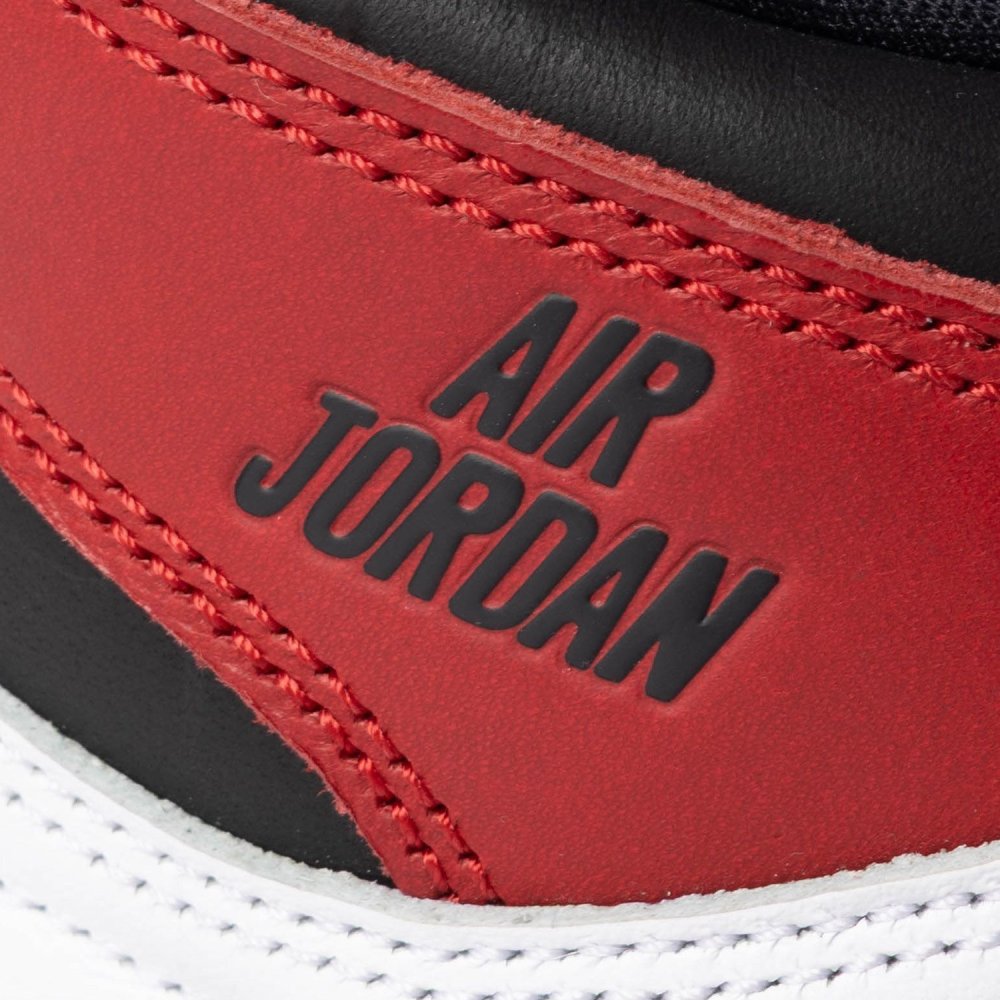ナイキ NIKE AIR JORDAN 1 RETRO HIGH OG GS BLACK TOE REIMAGINED エアジョーダン レトロ ハイ オージー FD1437 スニーカー ハイカット つま黒 ジュニア キッズ レディース シューズ AJ1