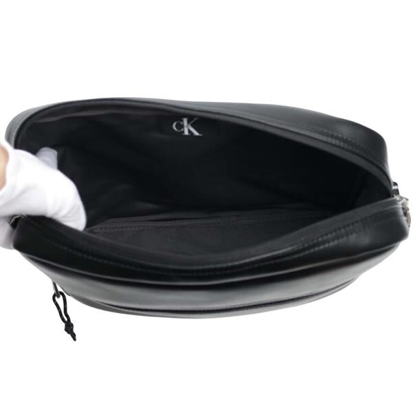 カルバンクライン CALVIN KLEIN ショルダーバッグ BOLD LOGO WEBBING LAPTOP FLIGHT lv04d3442g-ub1 ブラック BLACK