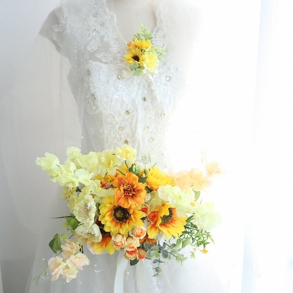 ひまわりのクラッチブーケ ウェディングブーケ 結婚式 前撮り アーティフィシャルフラワー 造花 インテリア 431