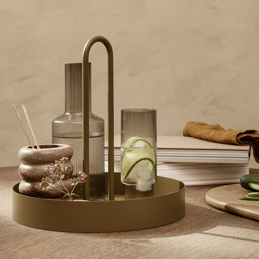 ferm LIVING ファームリビング Grib Tray グリブ トレイ 直径28cm 北欧小物入れ 収納 インテリア 雑貨 メイクボックス おしゃれ キッチンツール アイアン バスケット カゴ