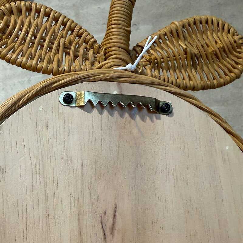 ferm LIVING ファームリビング 林檎の形の編み込みラタンミラー Apple Braided Mirror  北欧 壁掛け 鏡 ミラー ラタン おしゃれ 可愛い 北欧雑貨 インテリア雑貨 キッズ 子供部屋 リンゴ 林檎 正規販売店
