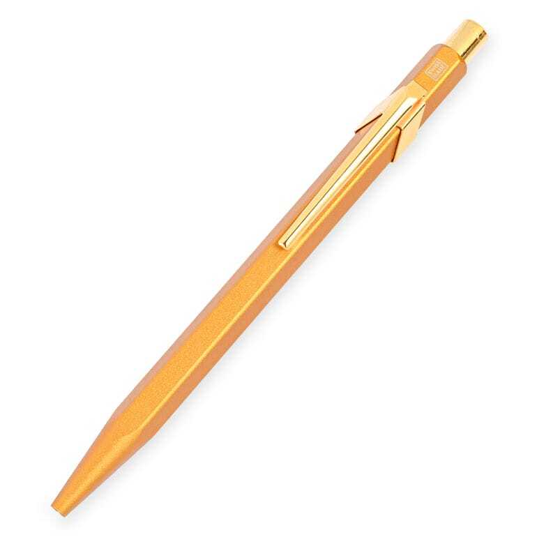 【名入れ無料】 【スペシャルラッピング付】 カランダッシュ CARAN DACHE ボールペン 全3色 849 プレミアム 油性 NF0849 包装紙23種類から選べる 純正箱 即日発送 筆記具 高級 筆記具 送別会 誕生日 お中元 還暦祝い 結婚祝い 結婚式 名入れ 息子 娘 文房具 即日発送 クリスマスプレゼント ビジネス小物 バレンタイン ホワイトデー