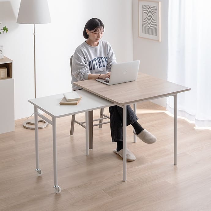 伸縮スライド式ダイニングテーブル正方形 伸縮スライド式 ダイニングテーブル 正方形 家具 キッチン リビング モダン 木製 コンパクト 空間 レンタル インテリア 家庭 ワンルーム 収納 機能 幅75～125cm奥行75cm高さ72cm 新生活