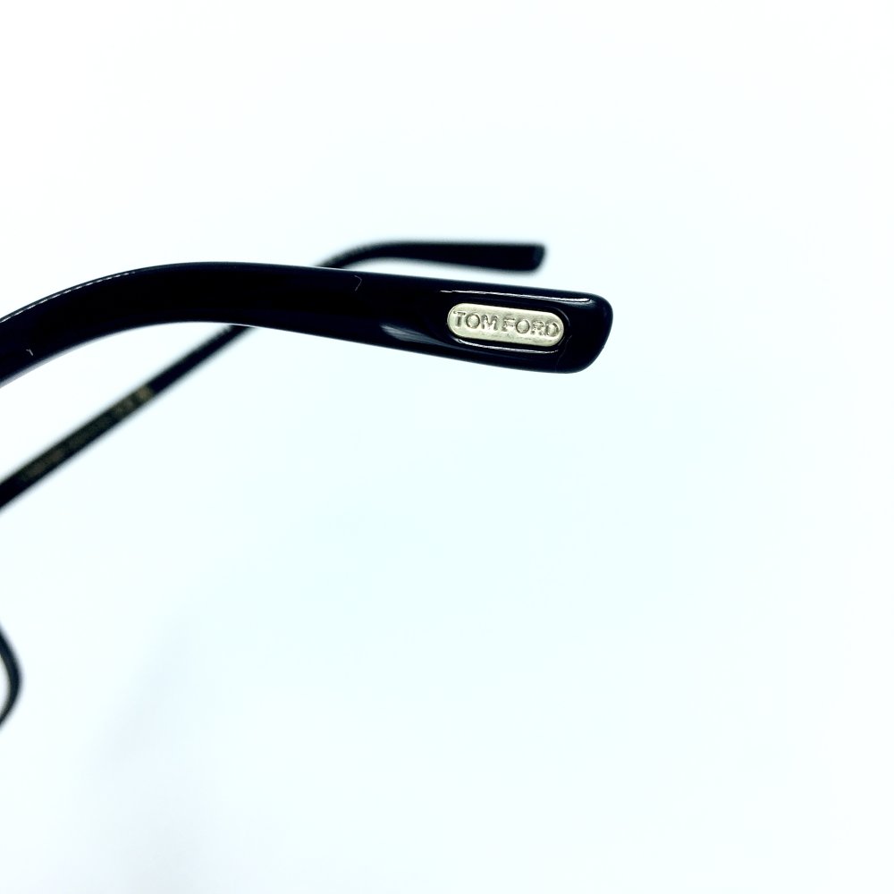【送料無料】トムフォード TOM FORD TF5998KB 001 ShinyBlack　メガネフレーム  男性女性向けギフト 彼氏彼女へのプレゼント 父の日　母の日 誕生日 上司や同僚への贈り物 記念日や就職祝いに最適｜高級ブランドアイウェア 新品未使用 ラッピング対応 送料無料 専用ケース付 -