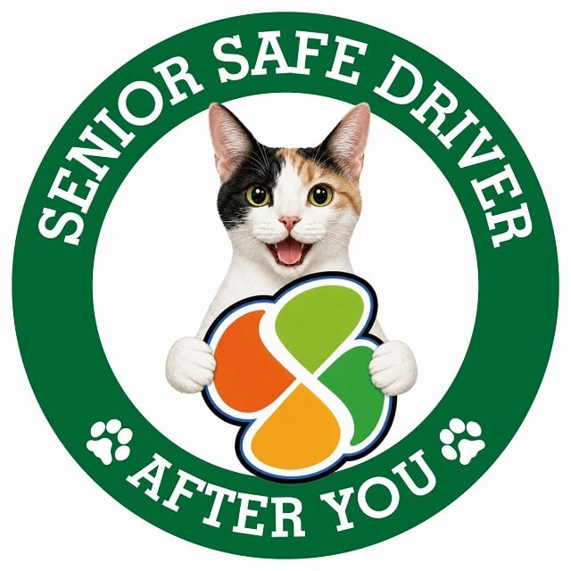 カーサイン 高齢者マーク SENIOR SAFE DRIVER ジャパニーズボブテイル ステッカー シール 直径13cm 肉球 日本製 車