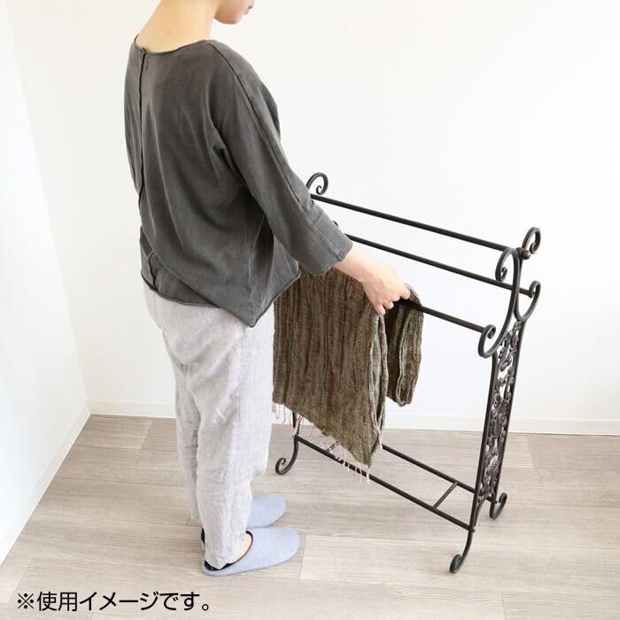 アンティーク調 スタンドラック タオルハンガー アイアン製 おしゃれ 収納 ラック タオル掛け 洗面所 ランドリー 脱衣所 シャビーシック インテリア 雑貨 家具