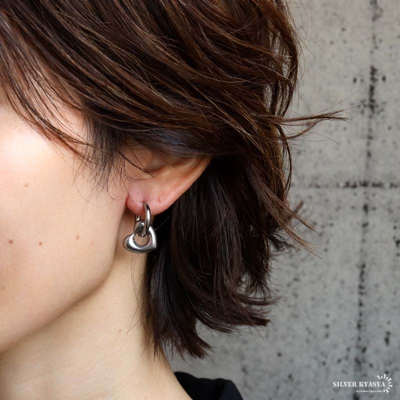 ステンレス ハート フープピアス 2カラー レディース ピアス ぷっくり ハート 揺れる ドロップ モチーフ シルバー ゴールド 女性用 大人 可愛い きれいめ おしゃれ 耳飾り ジュエリー アクセサリー 両耳用2点セット