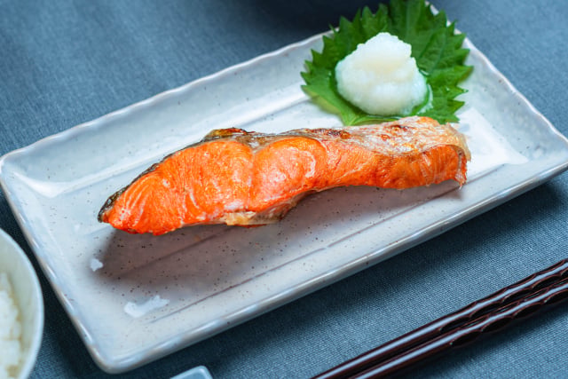 【黒門三平】寒風干銀鮭切身と【やまや】辛子明太子 魚介類　※送料無料