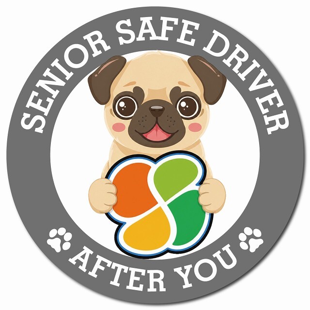 カーサイン 高齢者マーク SENIOR SAFE DRIVER パグ マグネット 強力 直径13cm 肉球 日本製 車 ステッカー