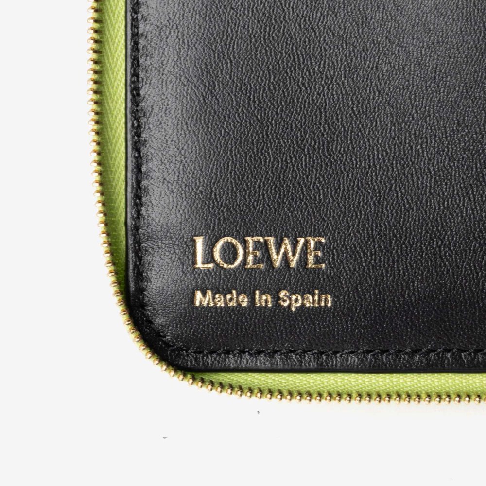 ロエベ LOEWE KNOT COMPACT ZIP AROUND WALLET IN SHINY NAPPA CALFSKIN ノット コンパクト ウォレット シャイニーナパカーフ CEM1CWZX01 二つ折り財布 ミニ財布 レディース 財布