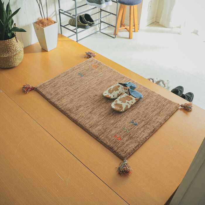 ラグ カーペット マット 玄関 玄関マット おしゃれ 40x60cm シンプルギャッベマット HOT対応 アヤカ 北欧 モダン シンプル デザイン かわいい かっこいい ギャッベ インド製 ホット 床暖 OK 送料無料 手織り 肌触り