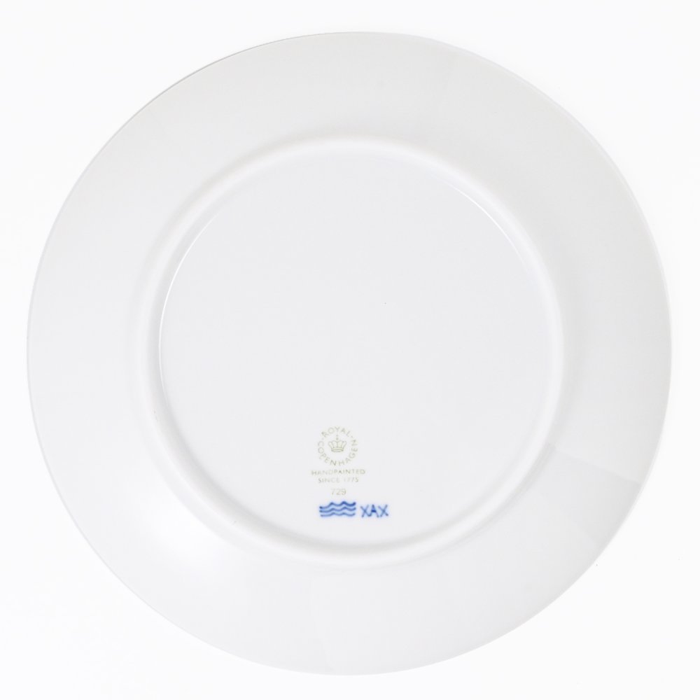 ロイヤルコペンハーゲン ブルーライン クーププレート 19cm 1658729 (1058884) 【スペシャルラッピング660円(別売り)】 北欧食器 洋食器 送別会 誕生日 お中元 還暦祝い 結婚祝い 結婚式 高級 父の日 母の日 成人祝い ホワイトデー
