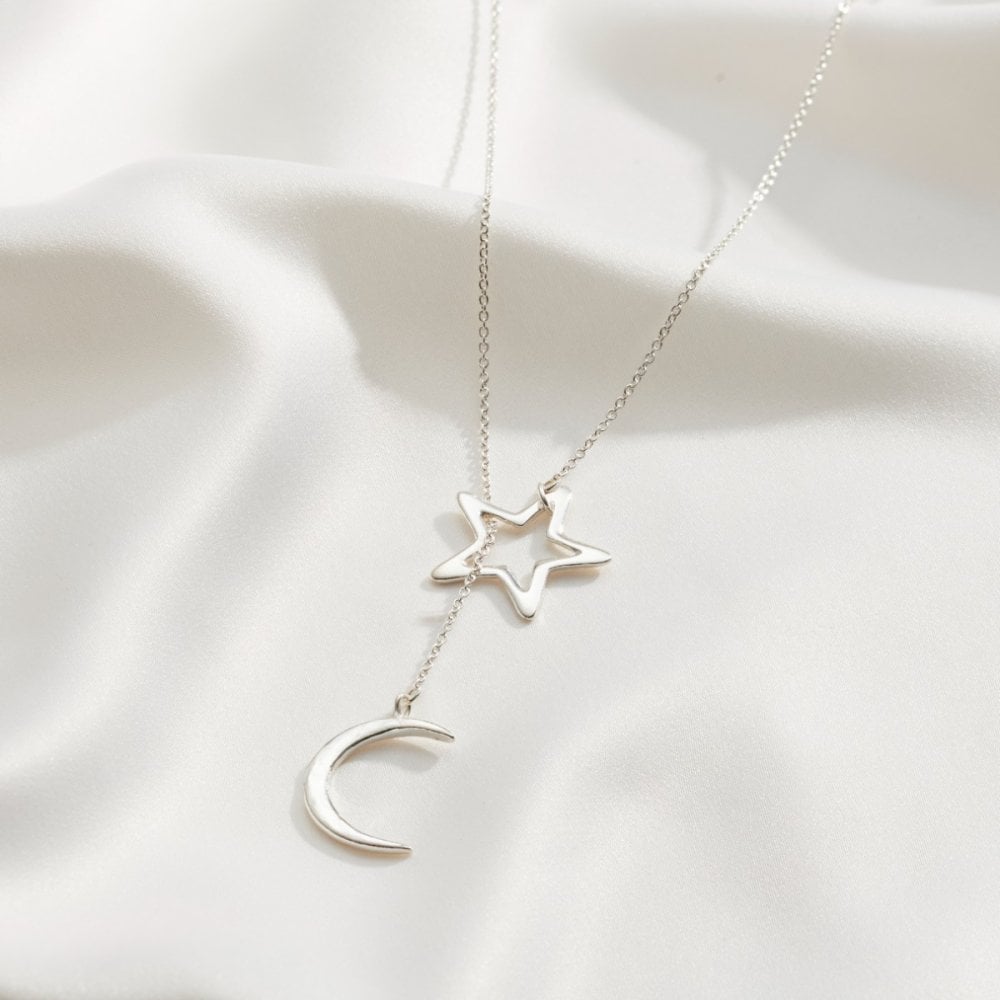 英国製 ハンドメイド 星と月 シルバーネックレス レディース ラリエット スターリングシルバー 上品 誕生日 記念日 ギフト