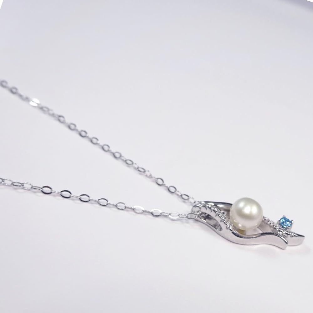 シルバー本真珠 ペンダント ブルーCZ入り 流れるラインパールネックレス6月の誕生石 6月誕生石【送料無料】【レディース,激安,特価,通販】
