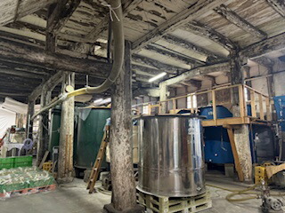 実りの秋の贈り物 感謝の贈り物ボックス 日本酒純米酒と国産ワインセット(おたる醸造 旅路orange 白ワイン やや辛口(北海道)720ml初夢桜 夢吟香純米酒 720ml