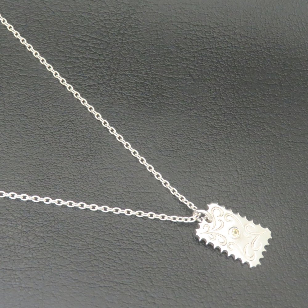 唐草模様ネックレス シルバー925 【刻印無料】 唐草 唐草模様 アラベスク ネックレス ペンダント 選べる 天然石 誕生石 シルバーアクセサリー レディース ユニセックス クリスマス 誕生日 プレゼント ハンドメイド 彫金 ジュエリーボックス Grand Galleria グランドガレリア