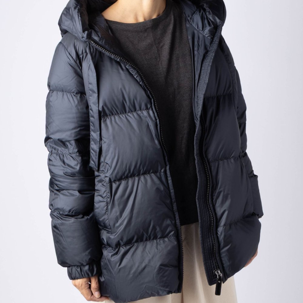 マックスマーラ Max Mara THE CUBE ザ キューブ SEIA Roomy puffer jacket in water repellent plain セイA テクニカル キャンバス ダウンジャケット 2629486085600 レディース アウター