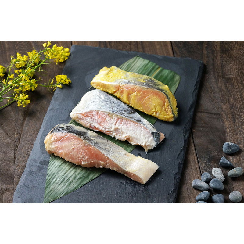 羅臼産秋鮭の漬魚味くらべ6枚 (430189) [お中元][お歳暮] ※送料無料(北海道・沖縄・離島への配送不可)