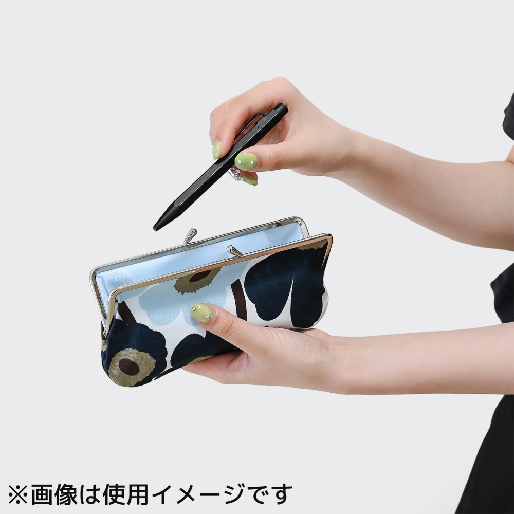 【名入れ無料】マリメッコ marimekko ポーチ 小物入れ コスメティックポーチ 化粧ポーチ ペンケース がま口 シルマラシ シイルトラプータルハ マルチカラー 74409 074409 123 北欧雑貨 北欧デザイン 送別会 誕生日 お中元 結婚祝い 結婚式 高級 父の日 母の日 ホワイトデー【スペシャルラッピング660円(別売り)】