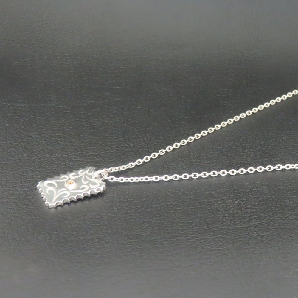 唐草模様ネックレス シルバー925 【刻印無料】 唐草 唐草模様 アラベスク ネックレス ペンダント 選べる 天然石 誕生石 シルバーアクセサリー レディース ユニセックス クリスマス 誕生日 プレゼント ハンドメイド 彫金 ジュエリーボックス Grand Galleria グランドガレリア