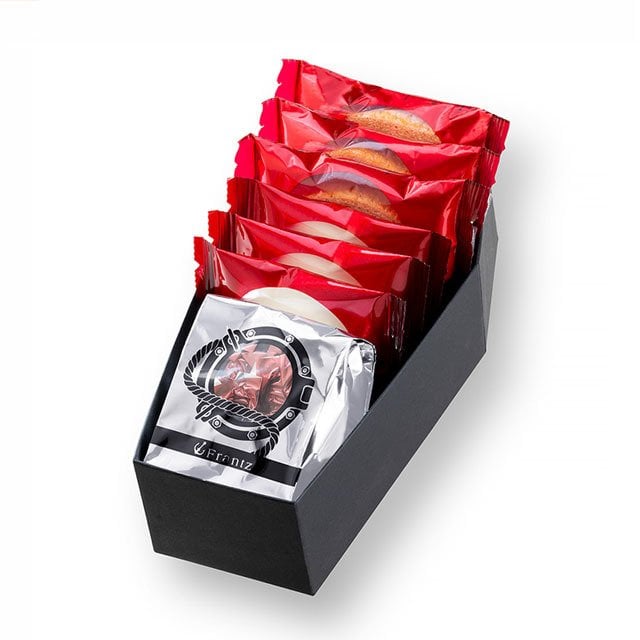 期間限定 ホラーBOXアソート 【手提げ袋付】 スイーツ お菓子 ギフト 個包装 チョコレート クッキー バウムクーヘン 詰め合わせ チョコ 手土産 誕生日 敬老の日