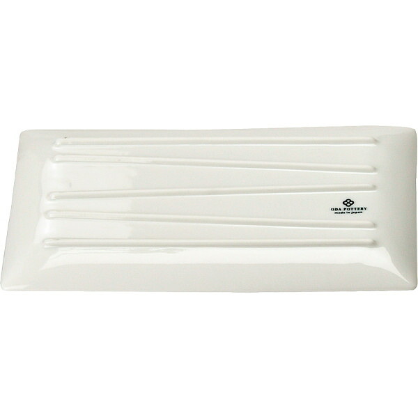 小田陶器 ＳＯＳＯ 小田陶器 ＳＯＳＯ 組長角皿揃 [26-0199-061] ＯＤＡ０７ ５００５Ａ プレミアムギフト 贈り物 お祝い 磁器 日本製 内祝い 出産内祝い 結婚内祝い 快気祝い 新築祝い お返し 贈り物 プレゼント ギフト