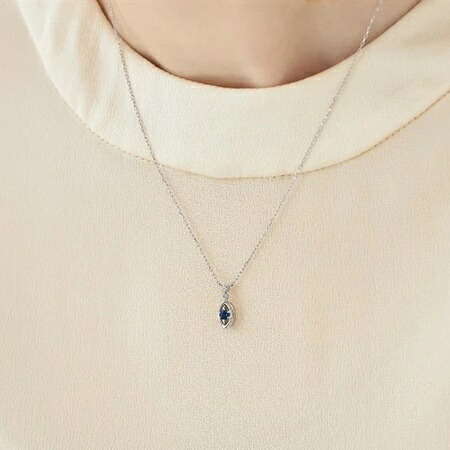 【無料ラッピング】  ヨンドシー 4℃ 9月誕生石 プラチナ ネックレス サファイア ダイヤモンド ブランド 正規品 新品 ギフト プレゼント 人気 おすすめ 誕生日 記念日 クリスマス 送料無料