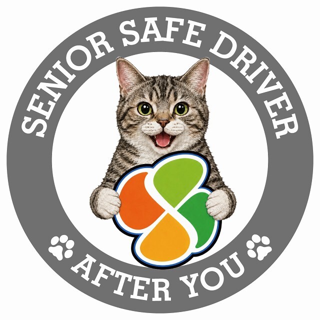 カーサイン 高齢者マーク SENIOR SAFE DRIVER アメリカンワイヤーヘア ステッカー シール 直径13cm 肉球 日本製 車