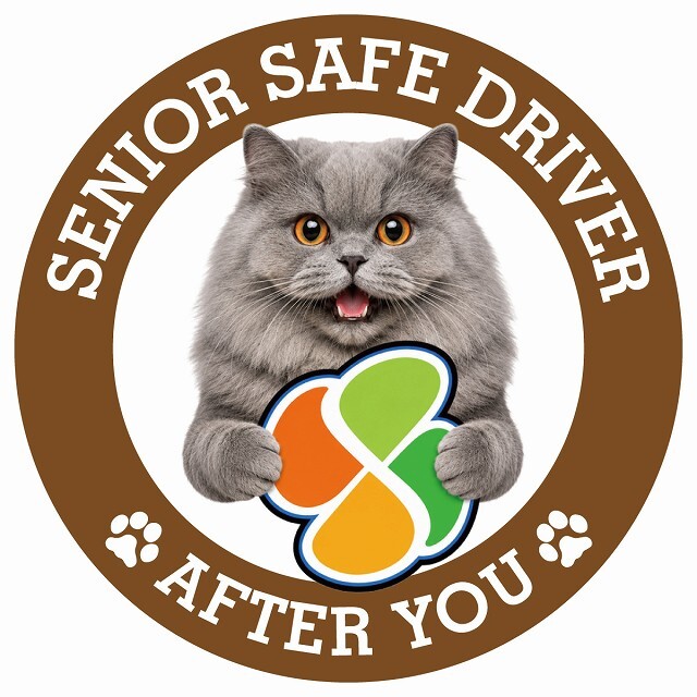 カーサイン 高齢者マーク SENIOR SAFE DRIVER ブリティッシュロングヘア ステッカー シール 直径13cm 肉球 日本製 車
