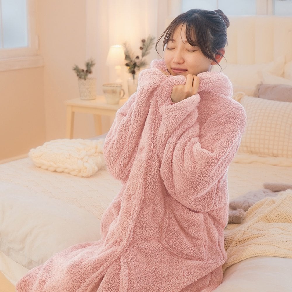 ふんわり 軽い あったか 着る毛布 ｜ < クリスマスプレゼント 妻 ルームウェア あったかグッズ 彼氏 彼女 旦那 妻 男友達 女友達 男性 女性 リラックスグッズ ブランケット 母の日 父の日 敬老の日 誕生日 奥さん 母 祖母 おばあちゃん 夫 父 祖父 毛布 着る >