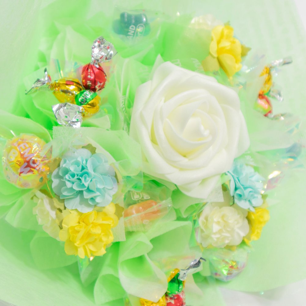 キャンディー フラワー ブーケ 花 造花 プレゼント 卒業 卒園 オレンジ むらさき ピンク 赤 水色 青 黄緑 黄色 誕生日 女性 祖母 友達 退職祝い 上司 還暦祝い 結婚記念日 母の日 両親 発表会 贈り物 送別会 歓迎会 送料無料 