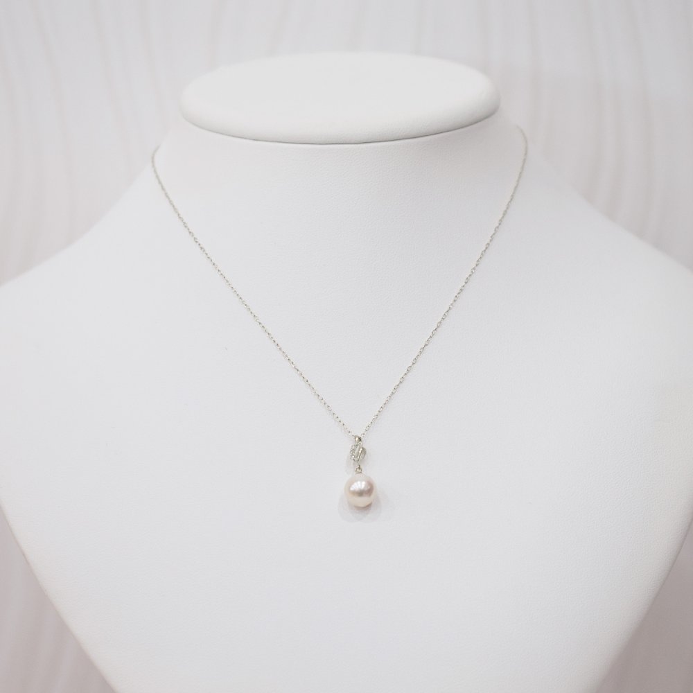 ［pearl587］ 8mm - 8.5mm ホワイトピンク ペンダント ダイヤモンド付 あこや真珠 0.01ct