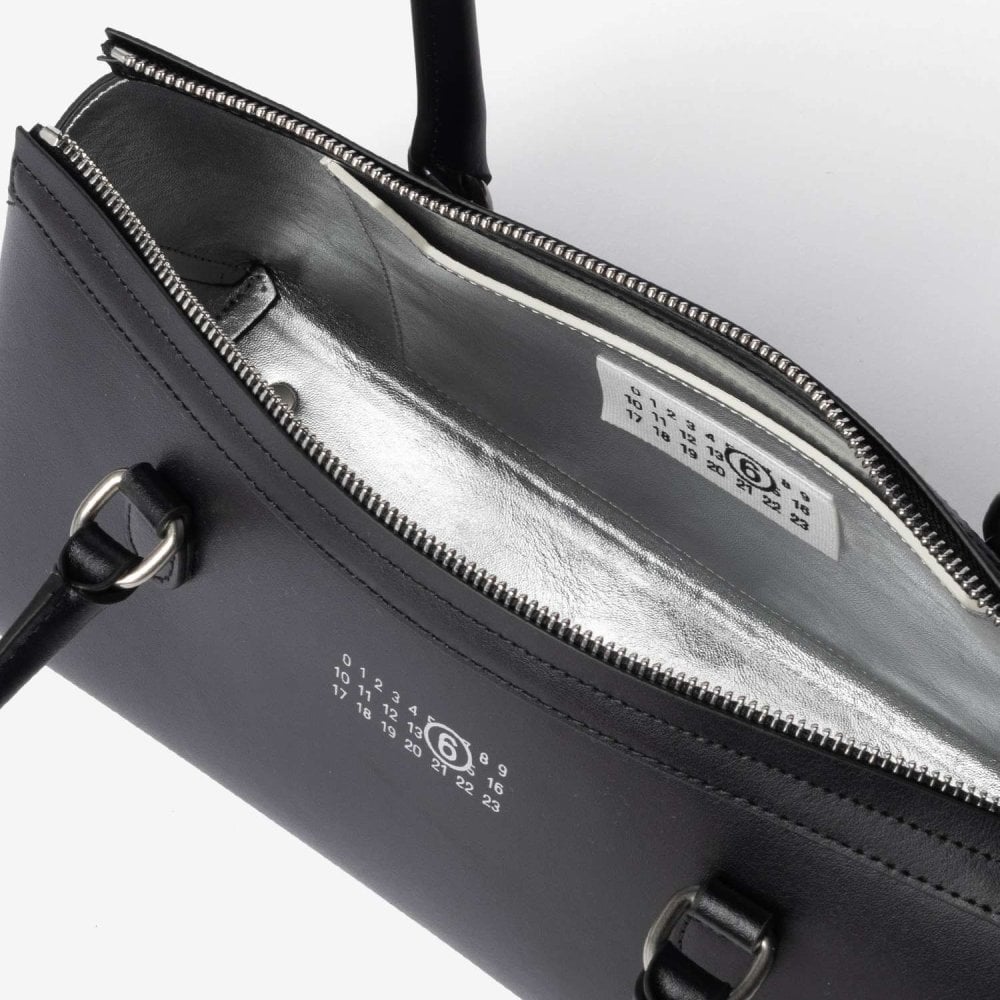エムエム6 MM6 Maison Margiela メゾンマルジェラ NEW BAULETTO J MEDIUM バウレット バッグ ミディアム SB6ZH0040 P9061 ハンドバッグ ショルダーバッグ ユニセックス バッグ