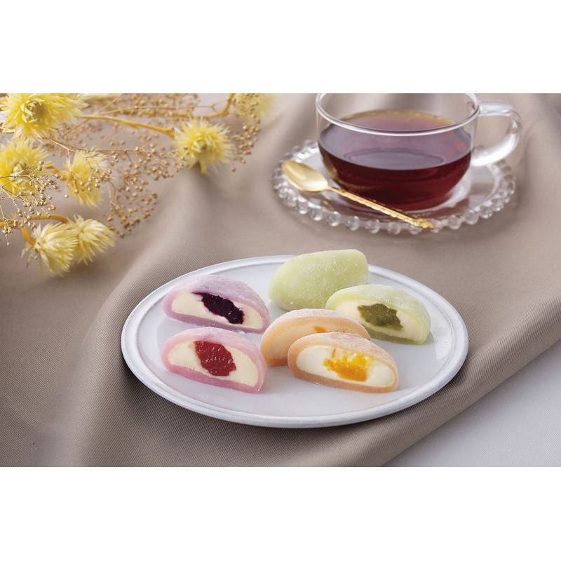 お歳暮・冬ギフト リーガロイヤルホテル監修 フロマージュ大福 (RRH-D) ※送料無料(北海道・沖縄・離島への配送不可)
