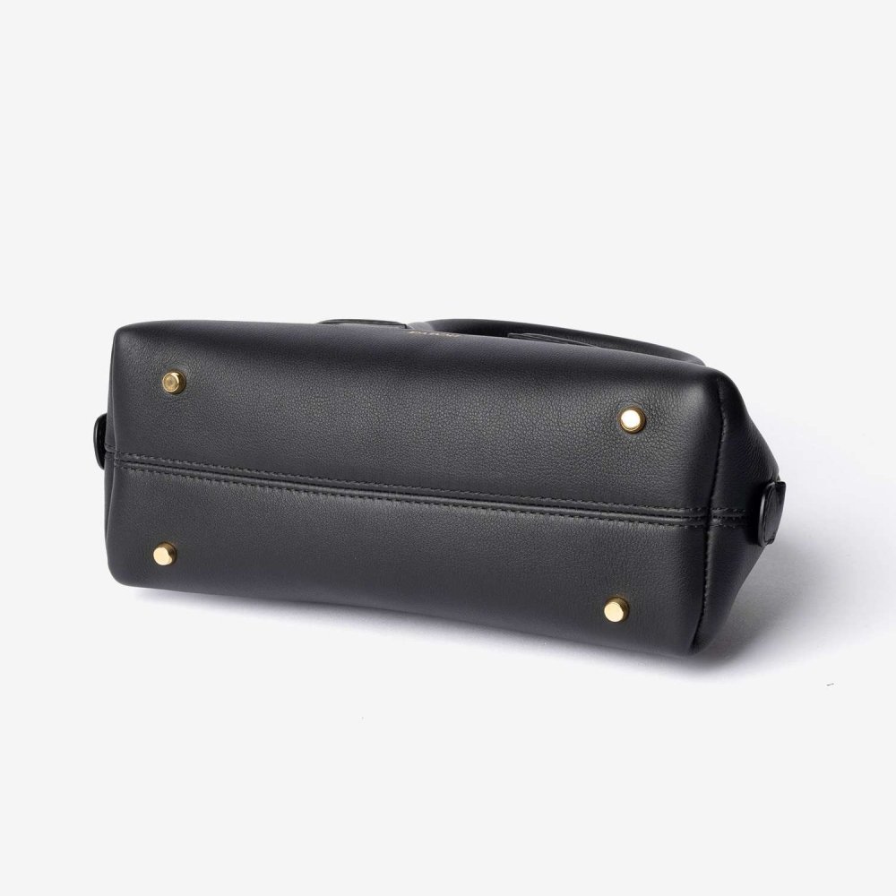 パトゥ PATOU PATOU BOWLING BAG PM レザー製 Le Patou ボウリングバッグ BA0195000 ハンドバッグ ショルダーバッグ レディース バッグ